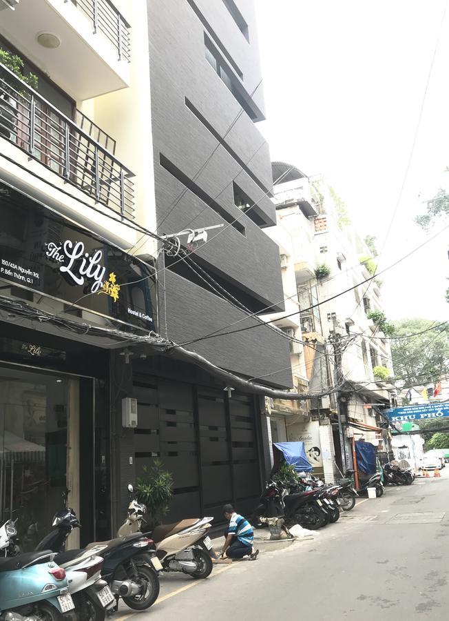 The Lily Hostel & Coffee ホーチミン市 エクステリア 写真
