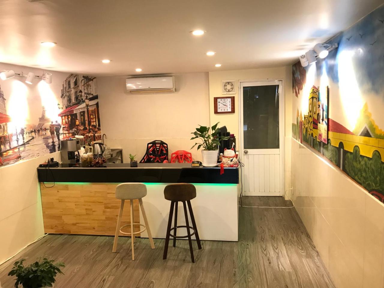 The Lily Hostel & Coffee ホーチミン市 エクステリア 写真