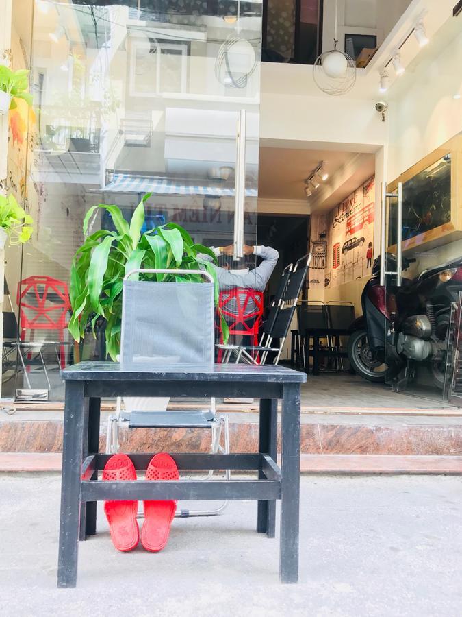 The Lily Hostel & Coffee ホーチミン市 エクステリア 写真