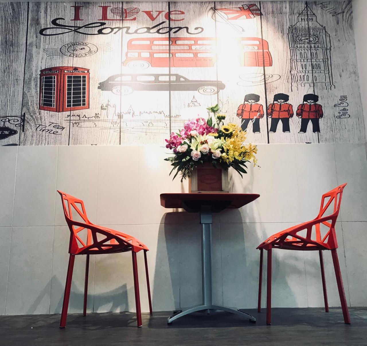 The Lily Hostel & Coffee ホーチミン市 エクステリア 写真