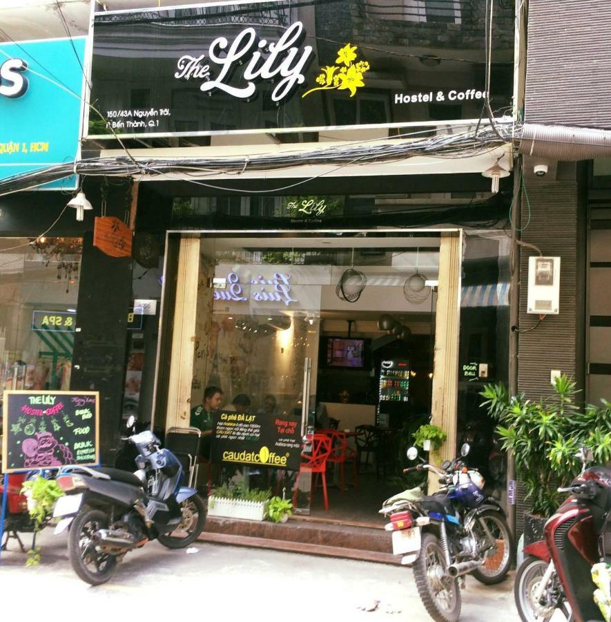 The Lily Hostel & Coffee ホーチミン市 エクステリア 写真